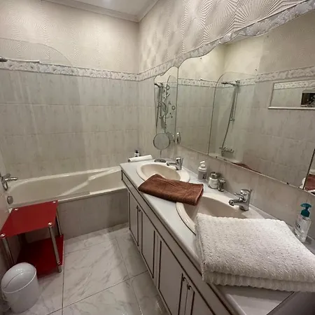 Prive Avec Sdb Privative * Le Cannet