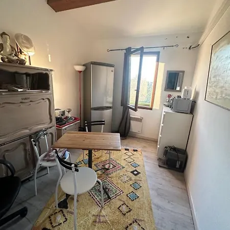 Prive Avec Sdb Privative Ле-Канне